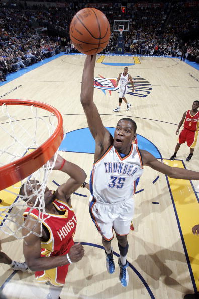 意媒：巴洛特利正随业余队训练，意丙联赛或成为现实选择（意媒：巴洛特利随业余队备训，或将转战意丙联赛）