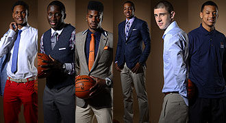 图片报：戴维斯即将复出，穆西亚拉预计明年初回归（《图片报》：戴维斯伤愈在即，穆西亚拉有望明年年初归队）