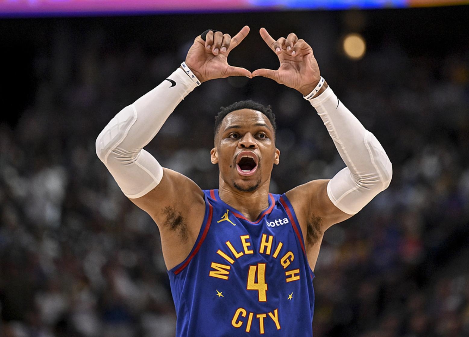 美职联决赛首发：梅西PK穆勒，布斯克茨、阿尔巴谢幕战先发（美职联决战首发出炉：梅西对决穆勒，布斯克茨和阿尔巴谢幕战首发）