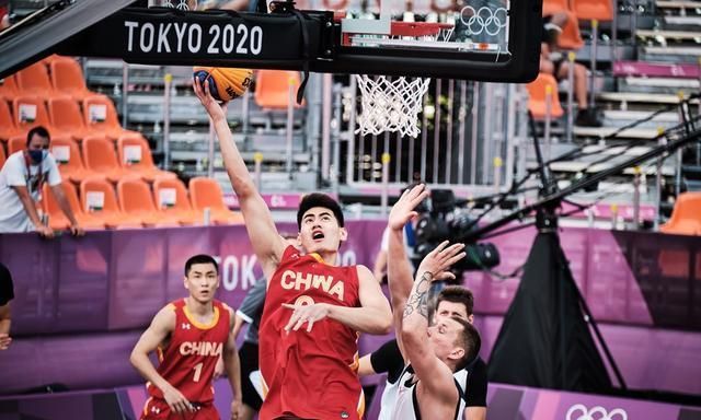 皇家奥维耶多0-0巴列卡诺，平分秋色（皇家奥维耶多与巴列卡诺握手言和，0-0收场）