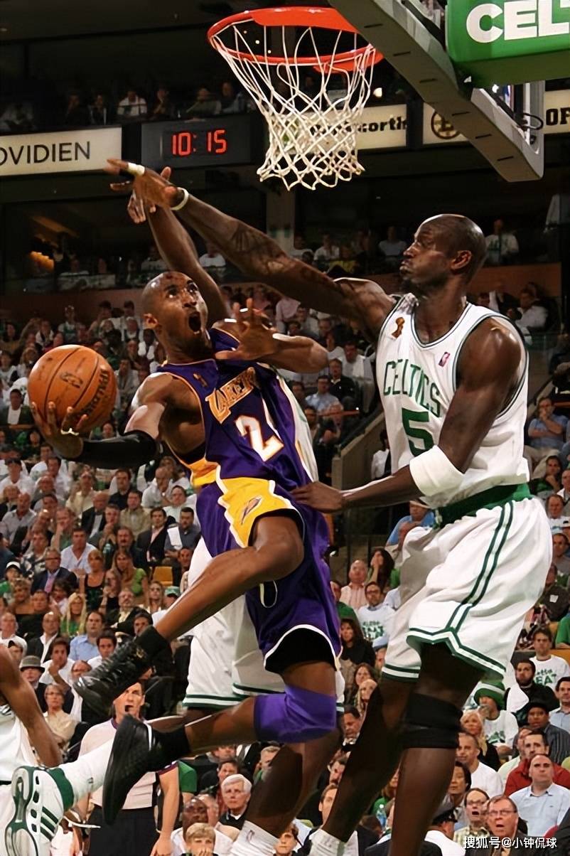 西媒：苏契奇一只脚已踏出皇社大门，球队愿意直接出售他（西媒：苏契奇基本确定离开皇社，俱乐部倾向直接出售）