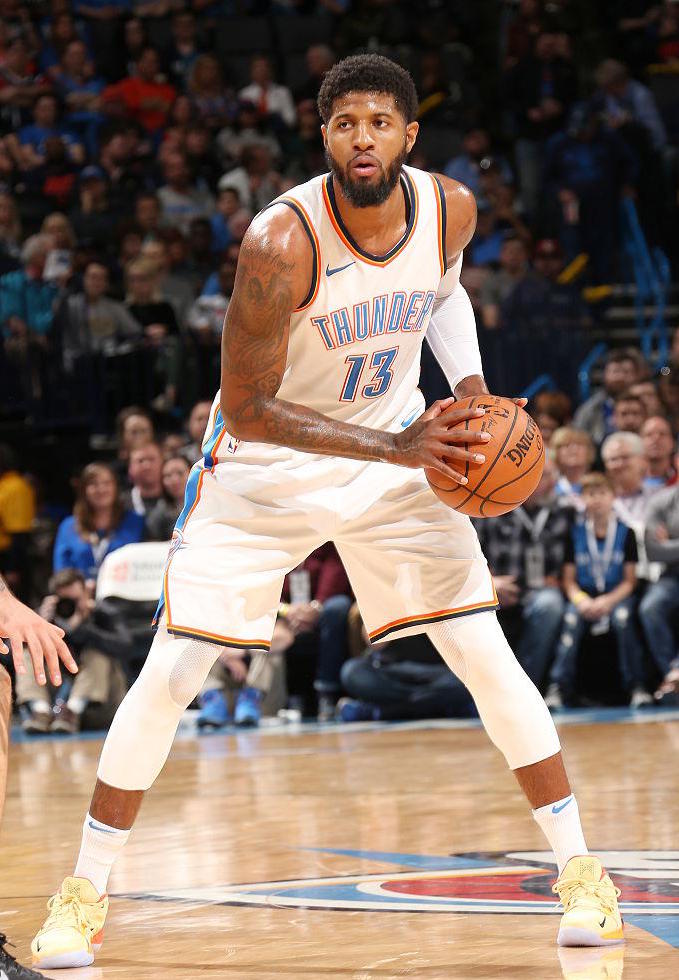 巴萨王者归来！费兰托雷斯帽子戏法领衔三连胜，欧冠复仇战即将打响（巴萨强势回归！费兰·托雷斯戴帽领衔三连胜，欧冠复仇战在即）